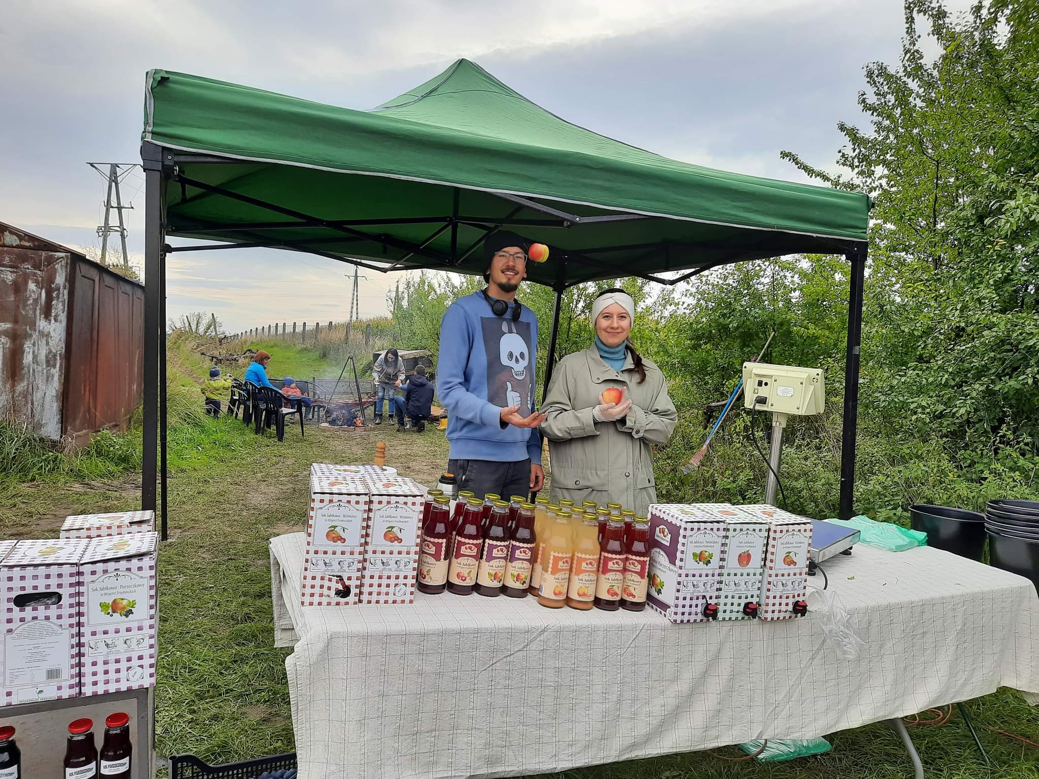 received_3239834216289185